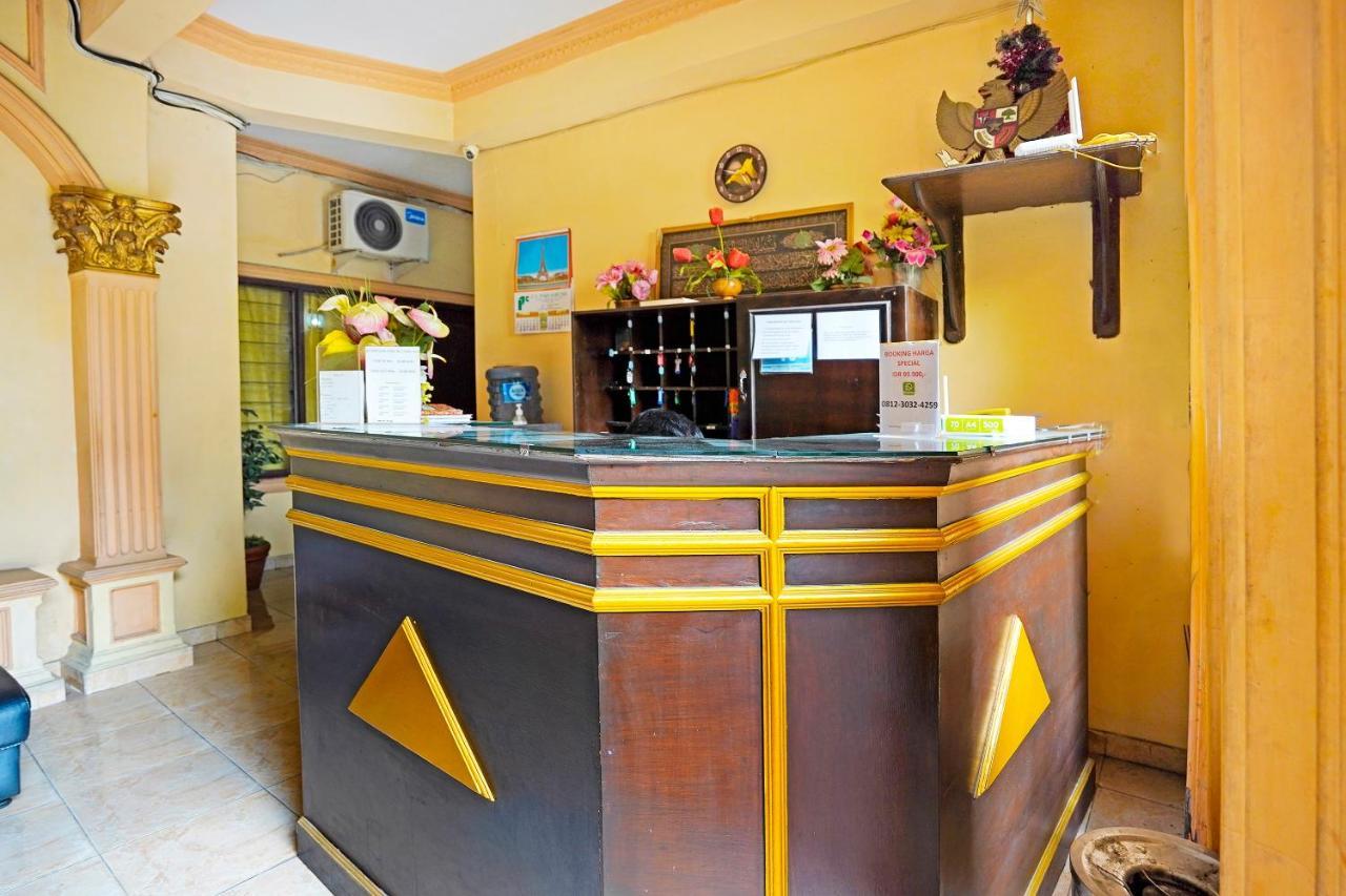 Oyo 91390 Kost Grand Royal Elite Hotel Surabaya Buitenkant foto