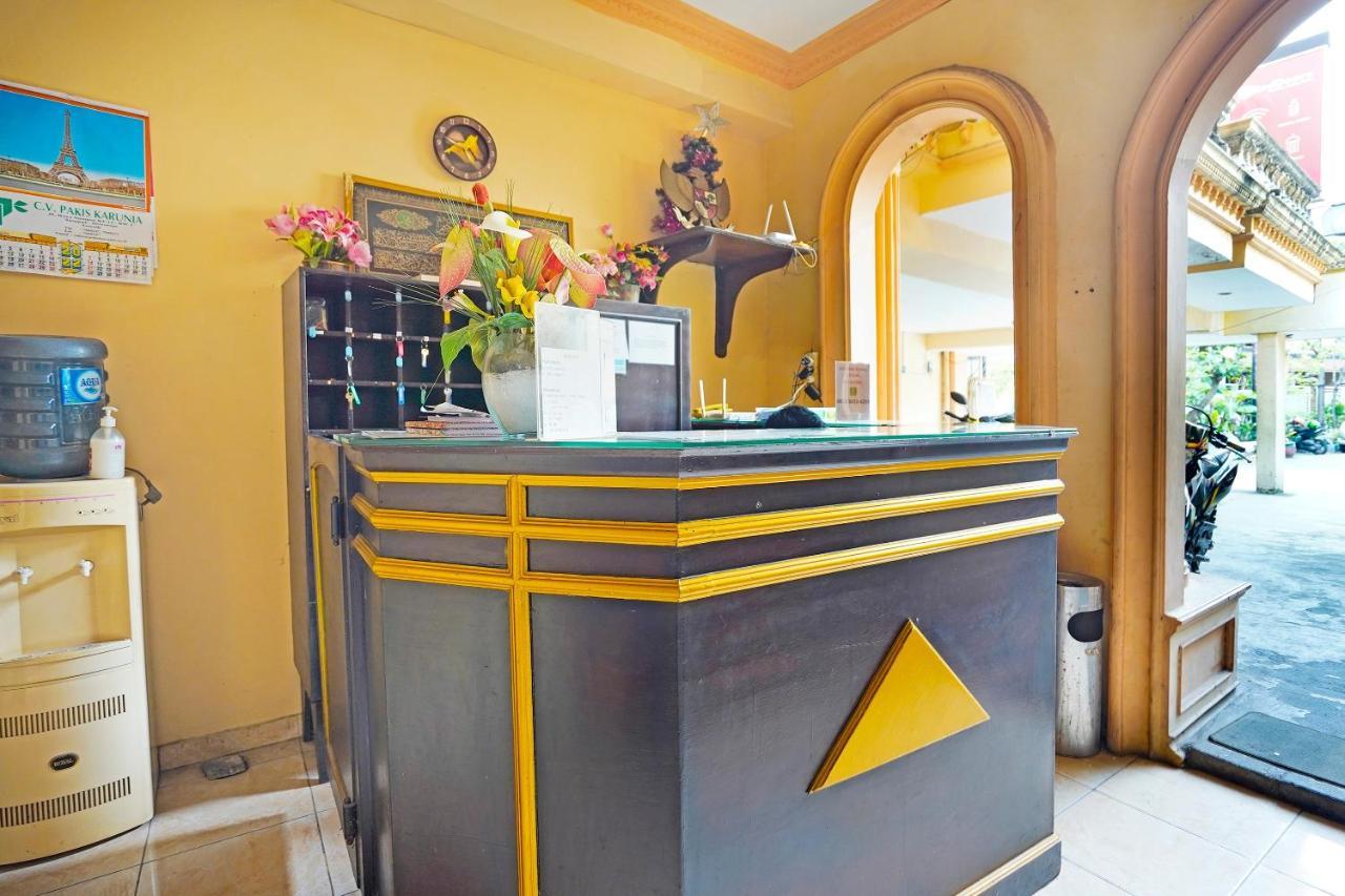 Oyo 91390 Kost Grand Royal Elite Hotel Surabaya Buitenkant foto