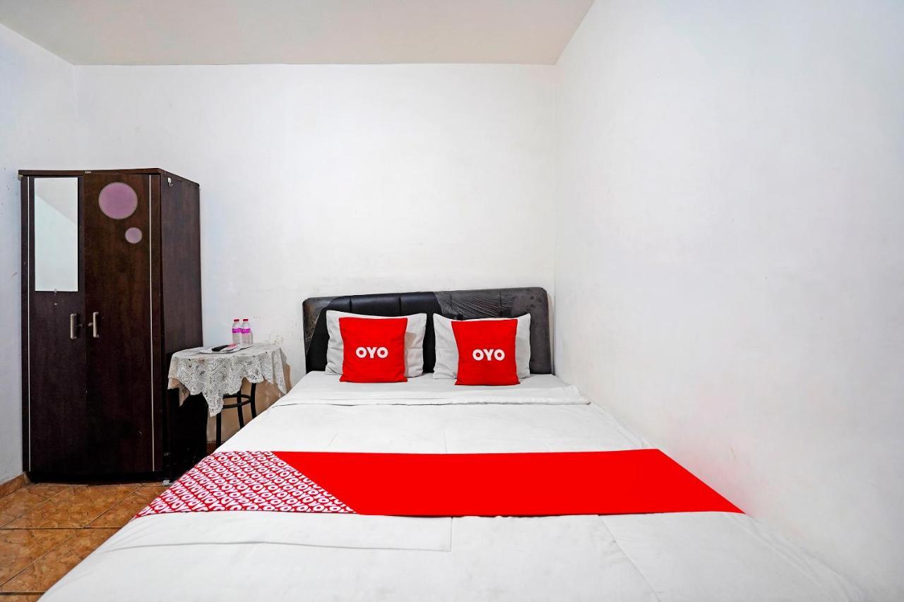 Oyo 91390 Kost Grand Royal Elite Hotel Surabaya Buitenkant foto